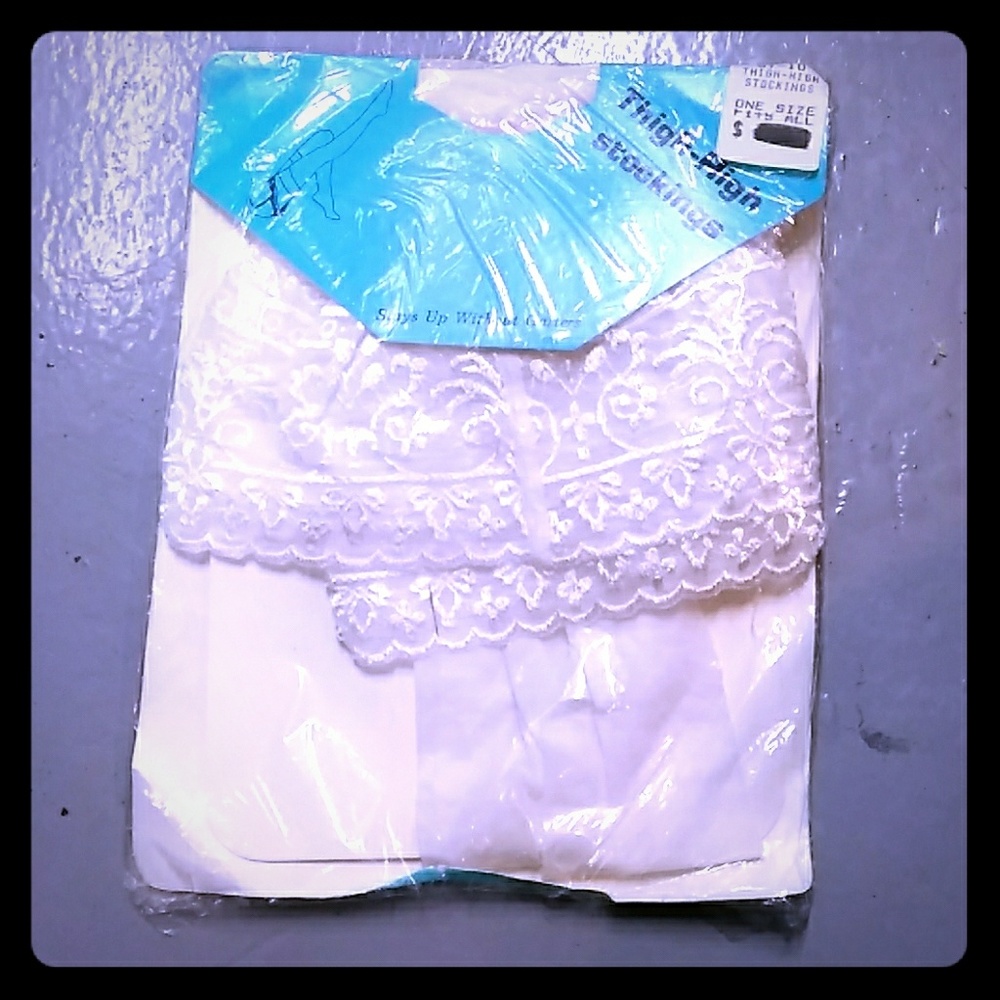 BRIDAL WHITE LACE TOP THIGH-HIGH STOCKINGS
